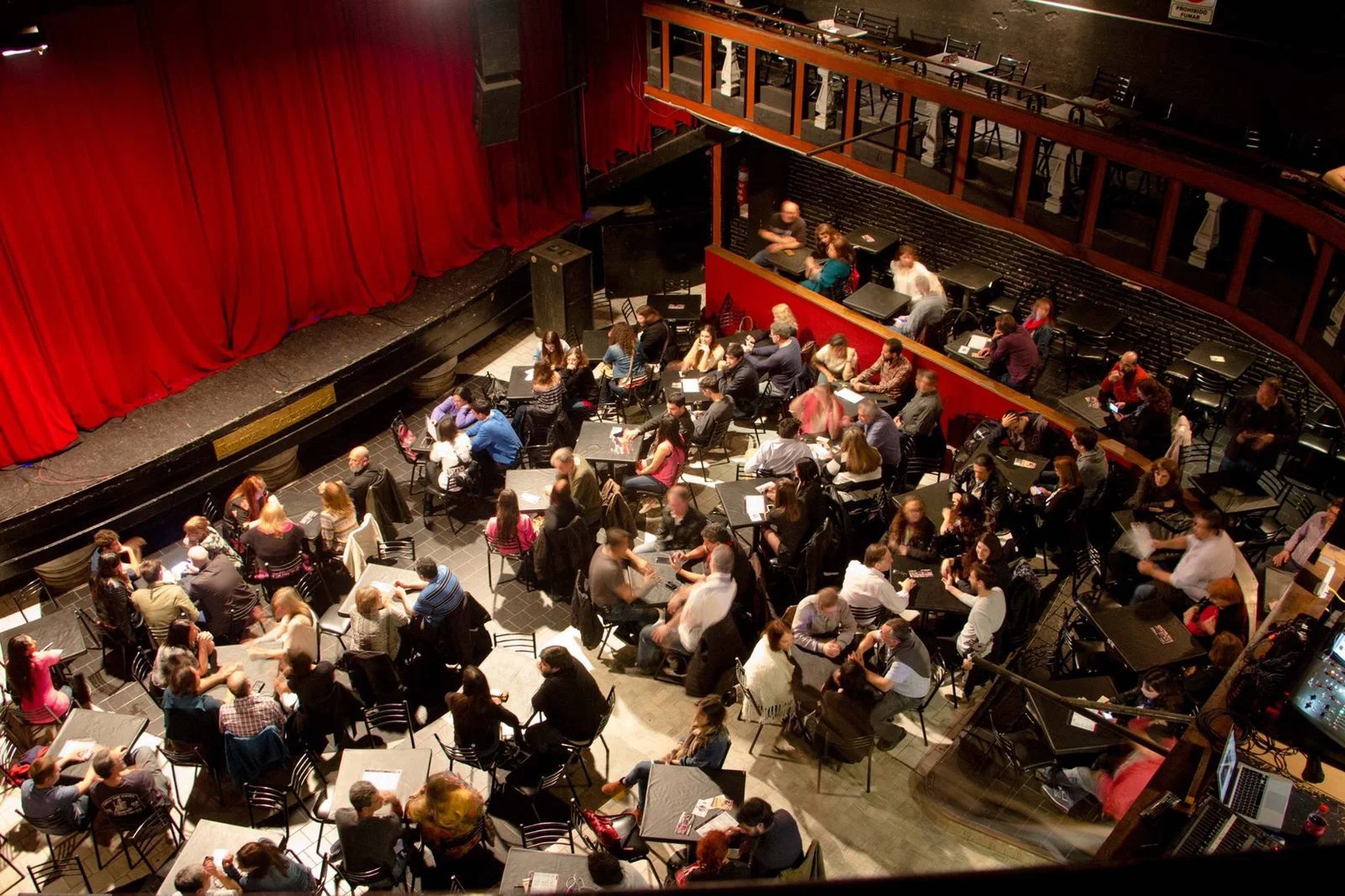 Teatro Bar 16